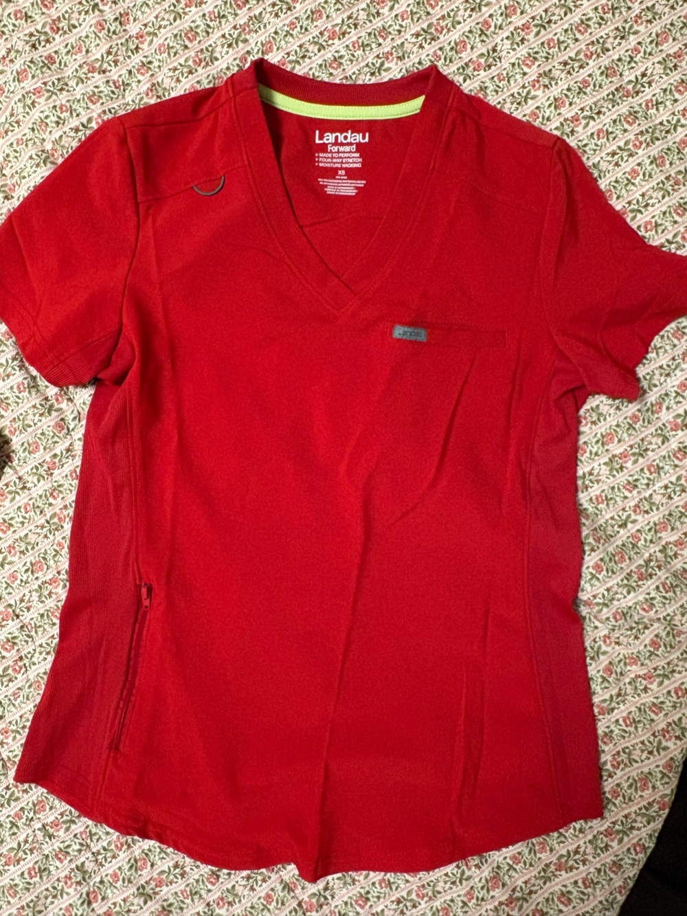 Women’s Landau XS Scrub Top NWOT